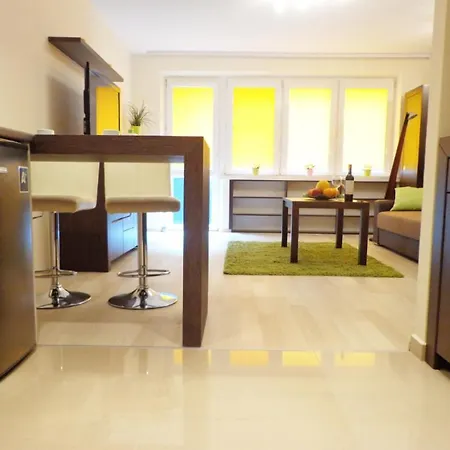 Central Yet Quiet Apartment